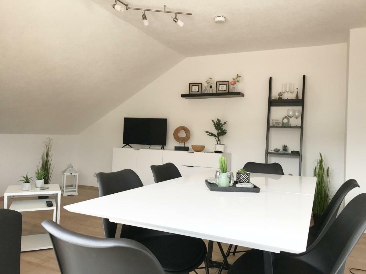 Zollernalb-Apartment アルプシュタット エクステリア 写真